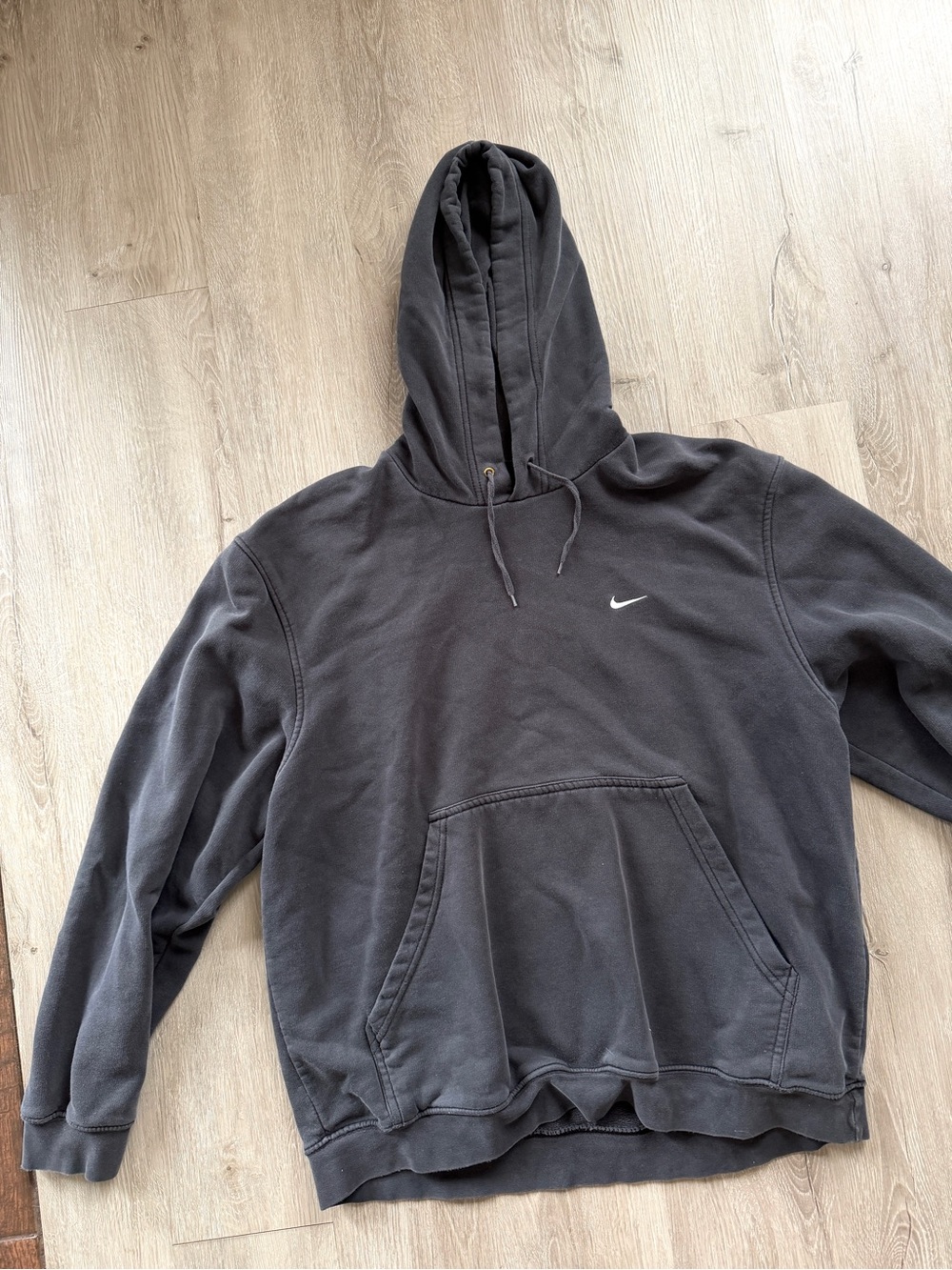 Nike Men's Faded Black VTG Y2K Pullover Hoodie Sweatshirt Swoosh Large